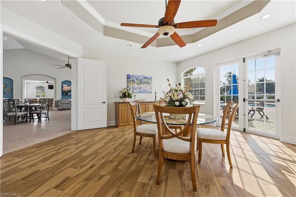 8024 Sivon Way, Unit 905, Naples, FL 34119 Photo