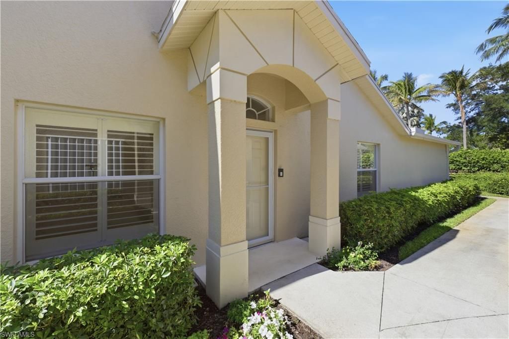 8024 Sivon Way, Unit 905, Naples, FL 34119 Photo