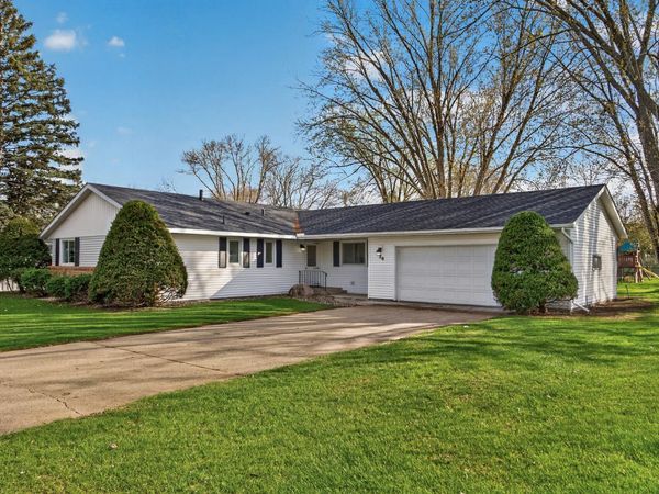 54 Pandolfo Place , Saint Cloud, MN 56303