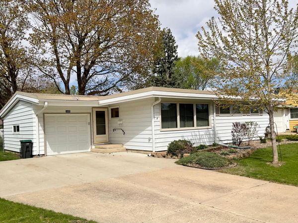 1405 5th Street NW, Austin, MN 55912