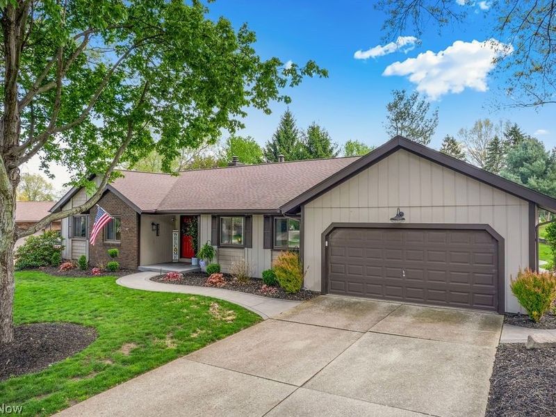 3723 Troon Drive, Uniontown, OH 44685 Photo 2