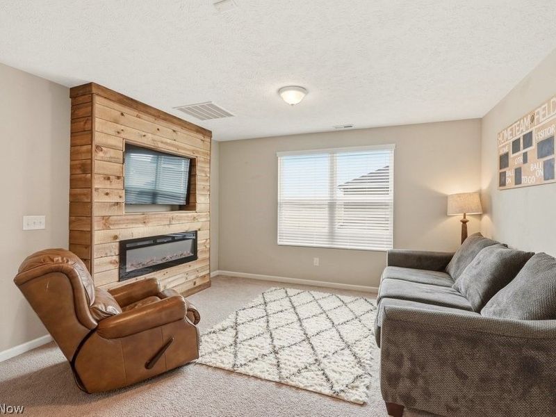 1812 Cobham Lane, Wadsworth, OH 44281 Photo 20