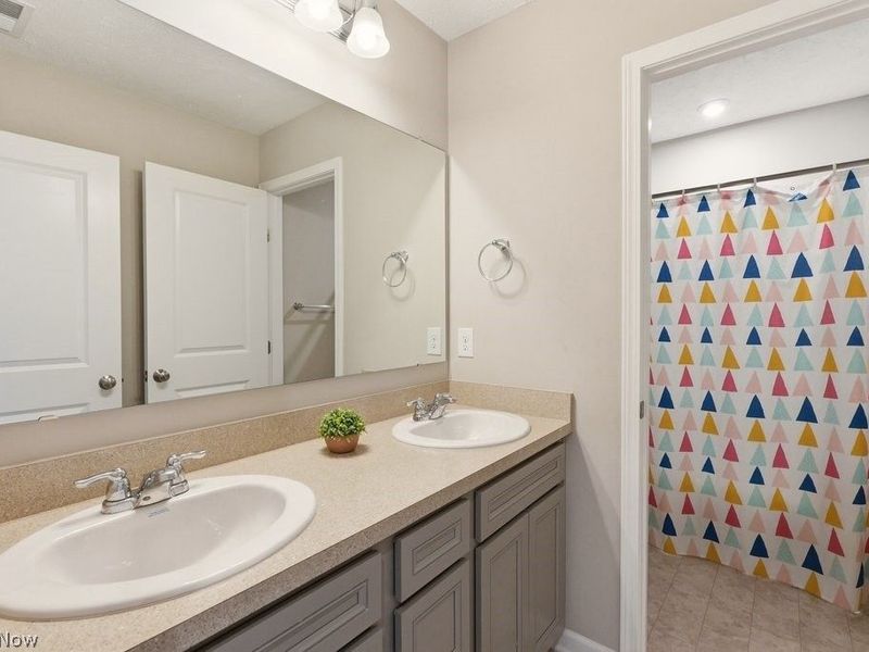 1812 Cobham Lane, Wadsworth, OH 44281 Photo 29
