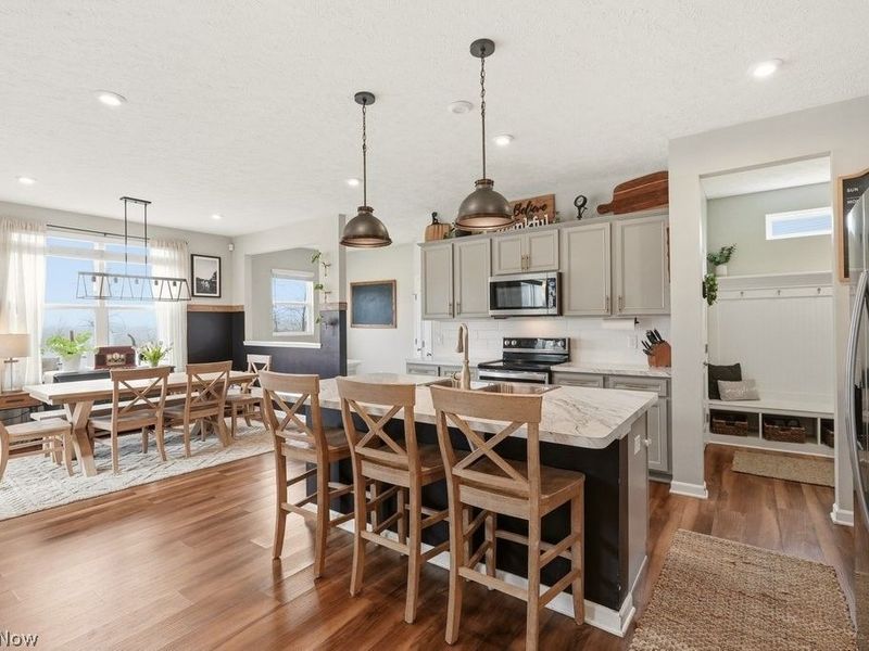 1812 Cobham Lane, Wadsworth, OH 44281 Photo 8