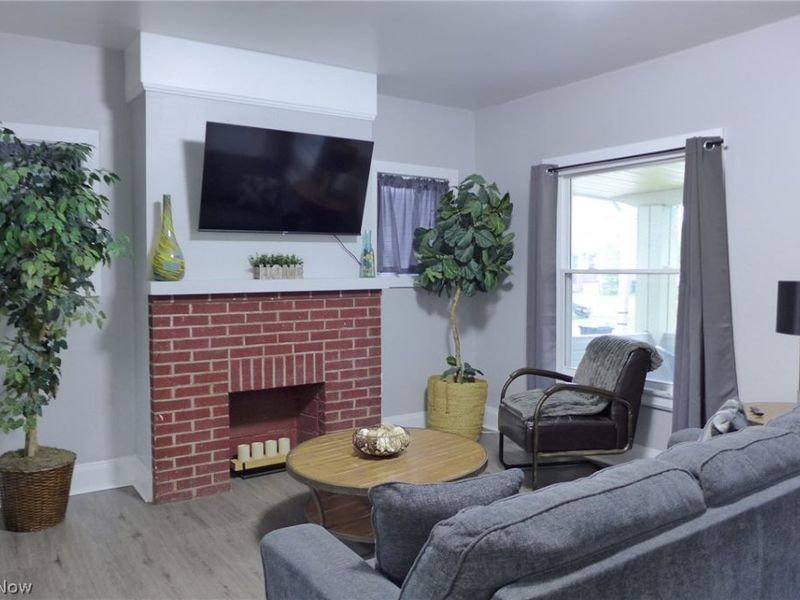 1453 W 107th Street, Cleveland, OH 44102 Photo 2
