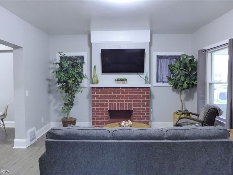 1453 W 107th Street, Cleveland, OH 44102 Photo 3