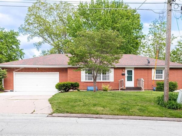 710 N Brunswick Avenue, Marshall, MO 65340
