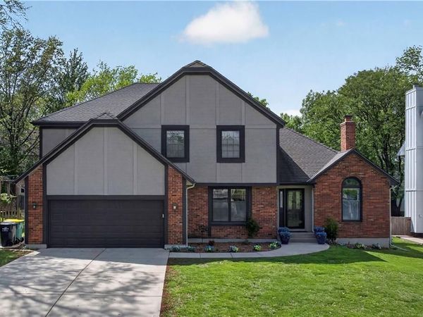 9410 Hall Drive, Lenexa, KS 66219