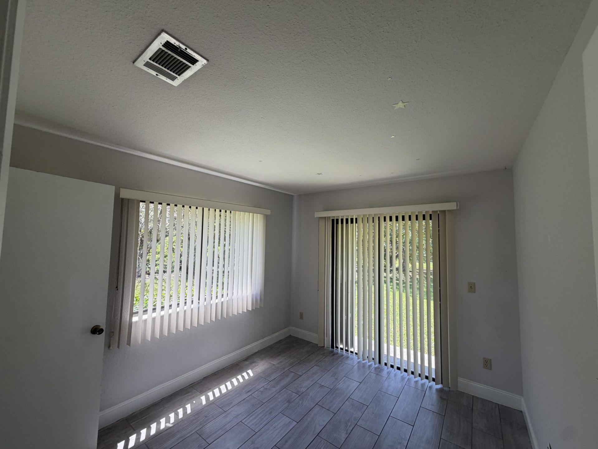 1590 SE Dewberry Court, Port Saint Lucie, FL 34952 Photo