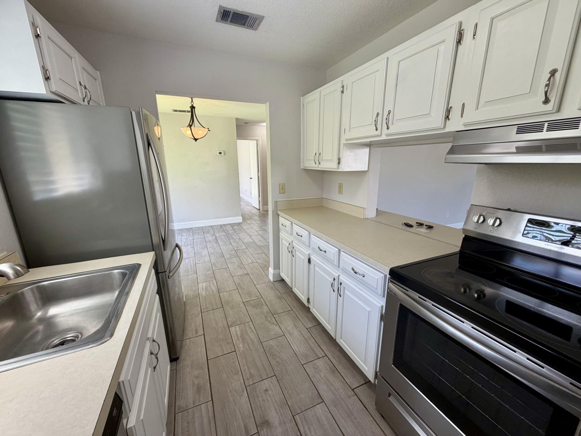 1590 SE Dewberry Court, Port Saint Lucie, FL 34952 Photo