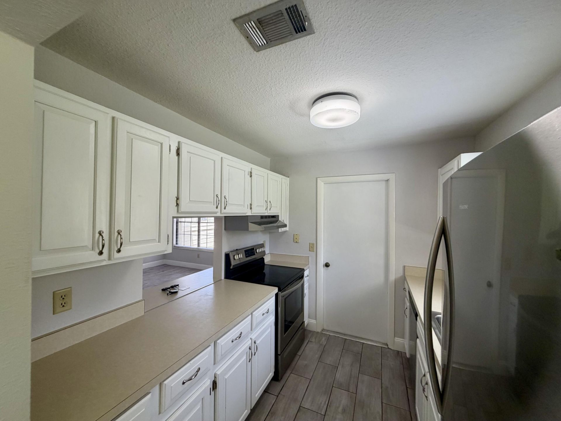1590 SE Dewberry Court, Port Saint Lucie, FL 34952 Photo
