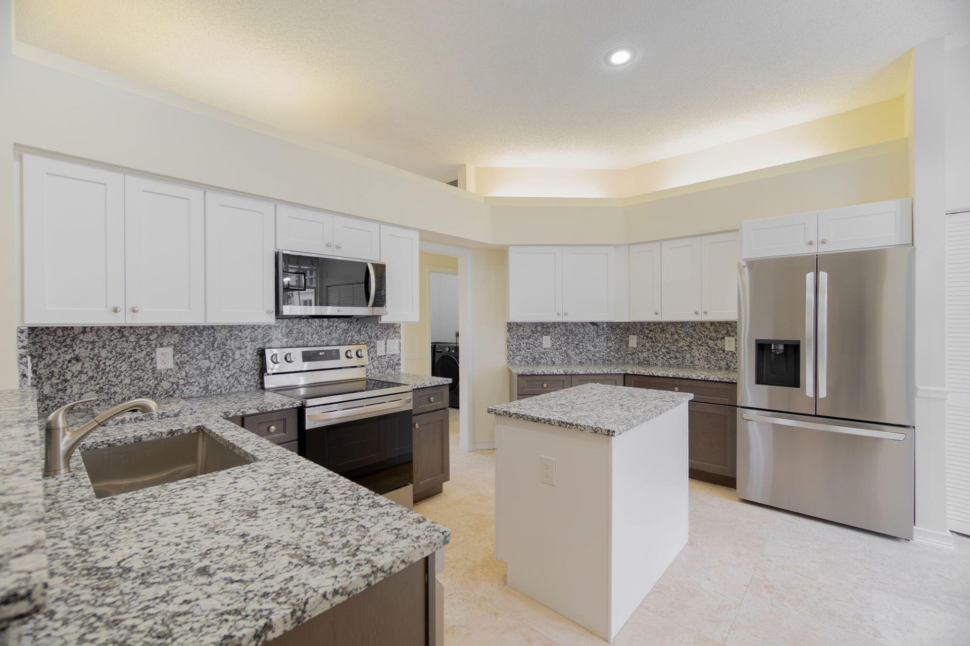 1070 Sweet Briar Place, Wellington, FL 33414 Photo