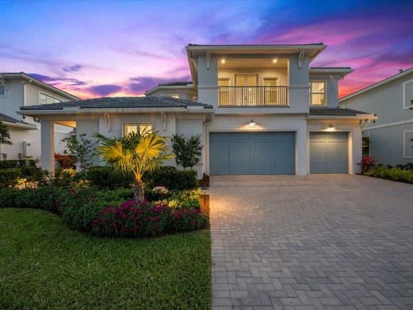 9236 Crestview Circle, Palm Beach Gardens, FL 33412