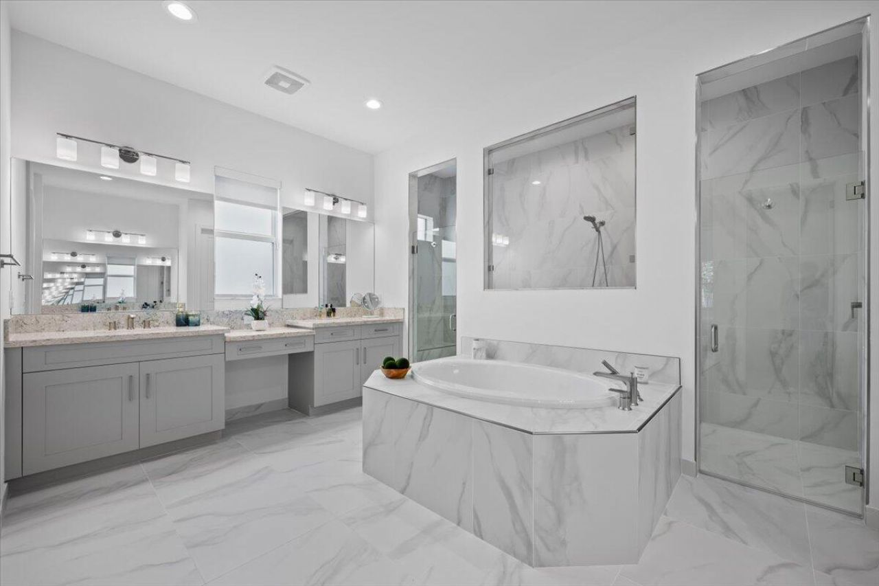 9236 Crestview Circle, Palm Beach Gardens, FL 33412 Photo