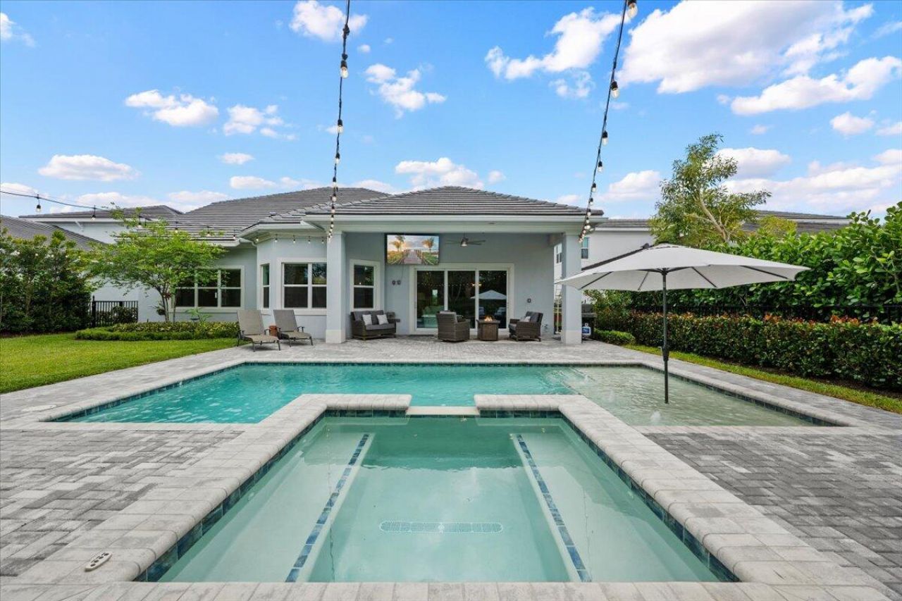 9236 Crestview Circle, Palm Beach Gardens, FL 33412 Photo