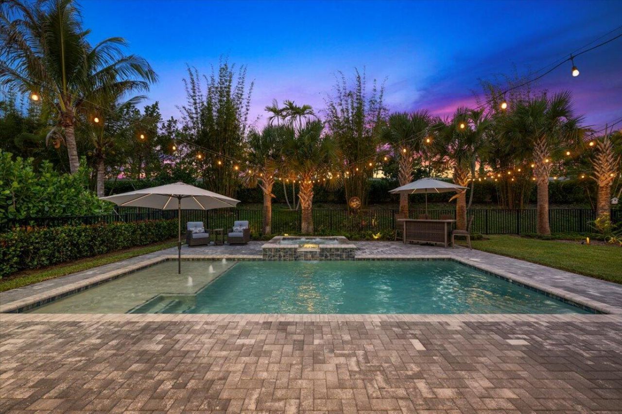 9236 Crestview Circle, Palm Beach Gardens, FL 33412 Photo