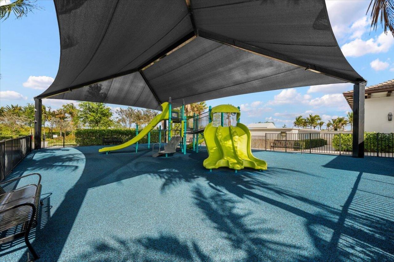 9236 Crestview Circle, Palm Beach Gardens, FL 33412 Photo