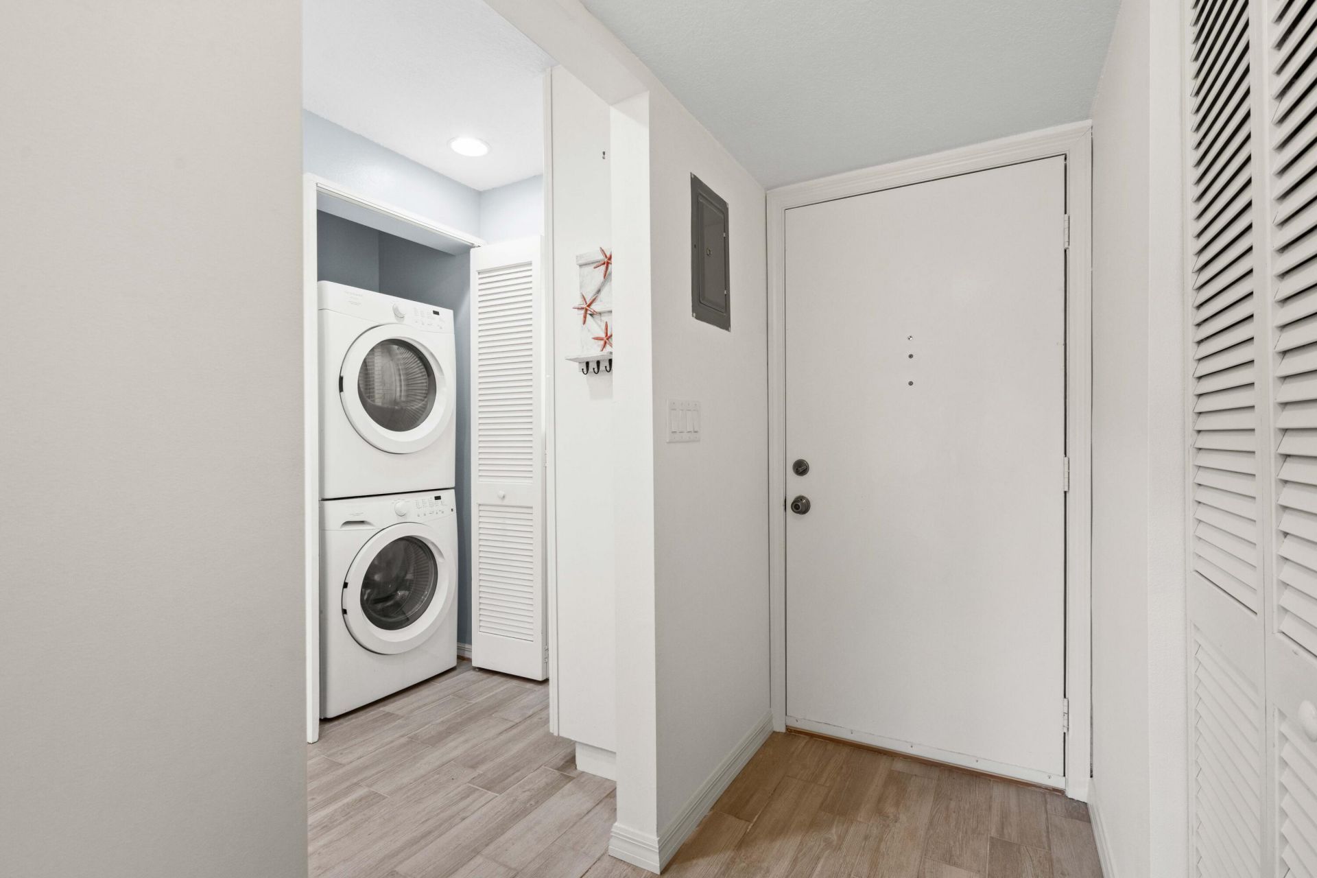 5373 SE Miles Grant Road, Unit C-105, Stuart, FL 34997 Photo
