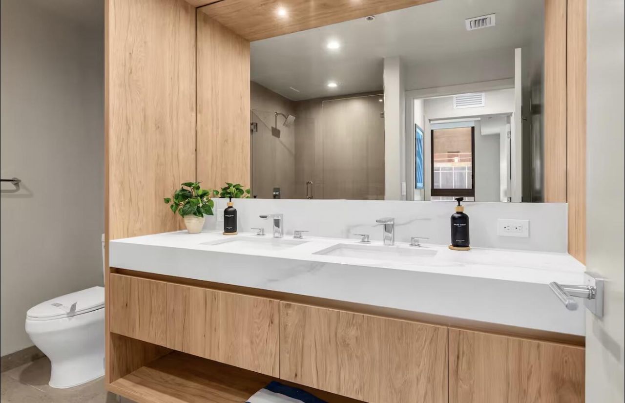 11 NE 6th Street, Unit 2507, Miami, FL 33132 Photo