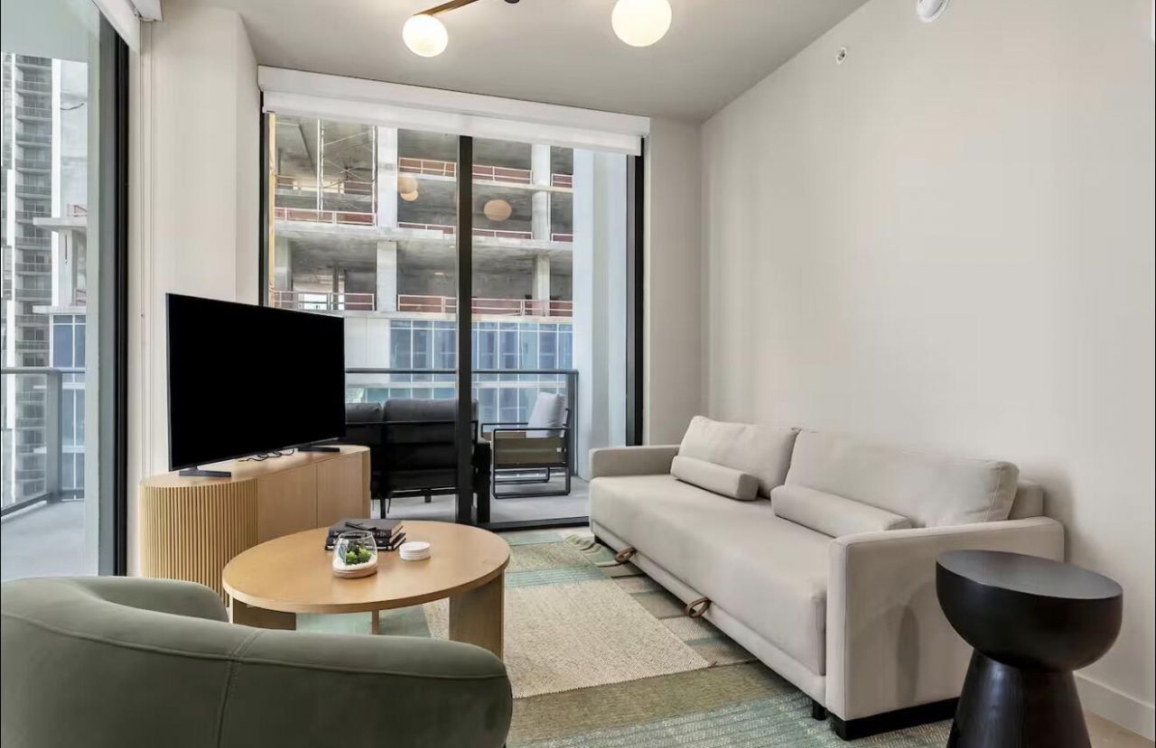 11 NE 6th Street, Unit 2507, Miami, FL 33132 Photo
