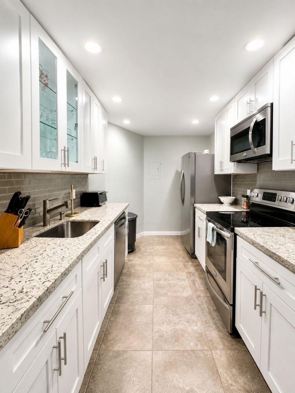 1200 Hibiscus Avenue, Unit 806, Pompano Beach, FL 33062 Photo