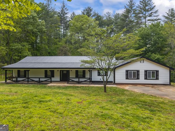 435 Dogwood Way, Blue Ridge, GA 30513