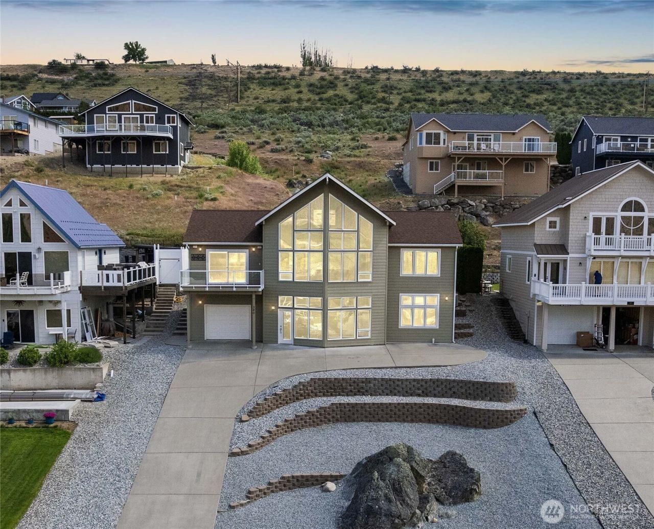 340 W Beach Drive, Orondo, WA 98843 Main Photo