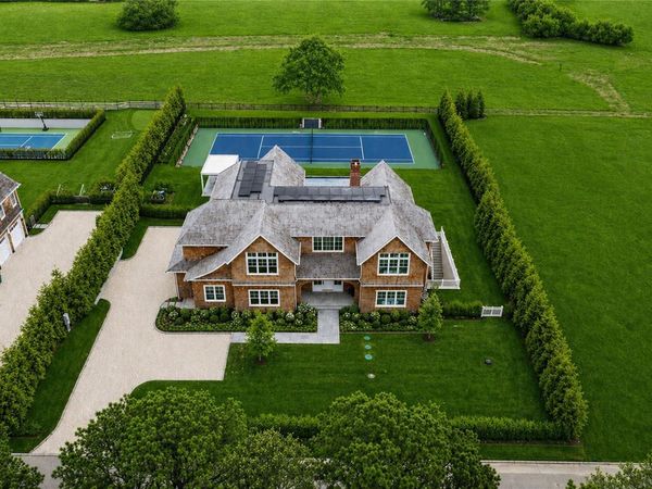 460 Edge Of Woods Road , Southampton, NY 11968