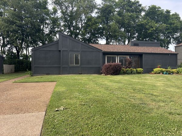 510 Doral Country Dr, Nashville, TN 37221