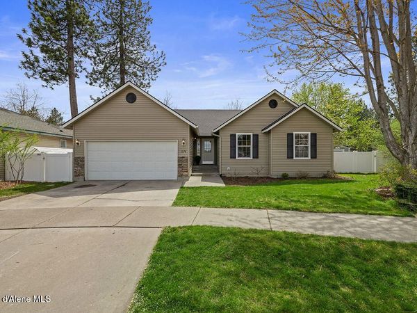 1276 W Sycamore Ave, Coeur d'Alene, ID 83815
