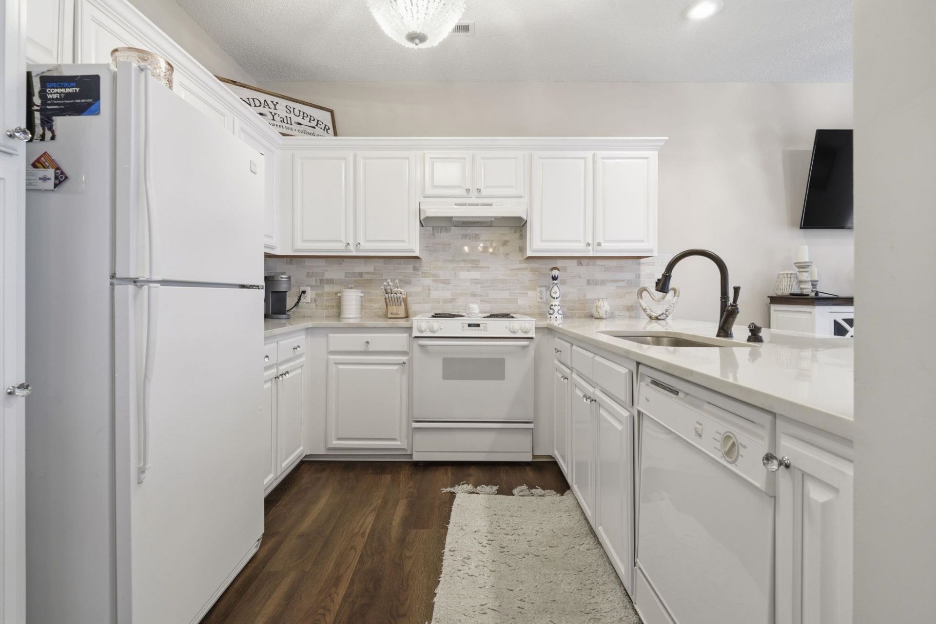 6208 Sweetwater Blvd.  Photo 12
