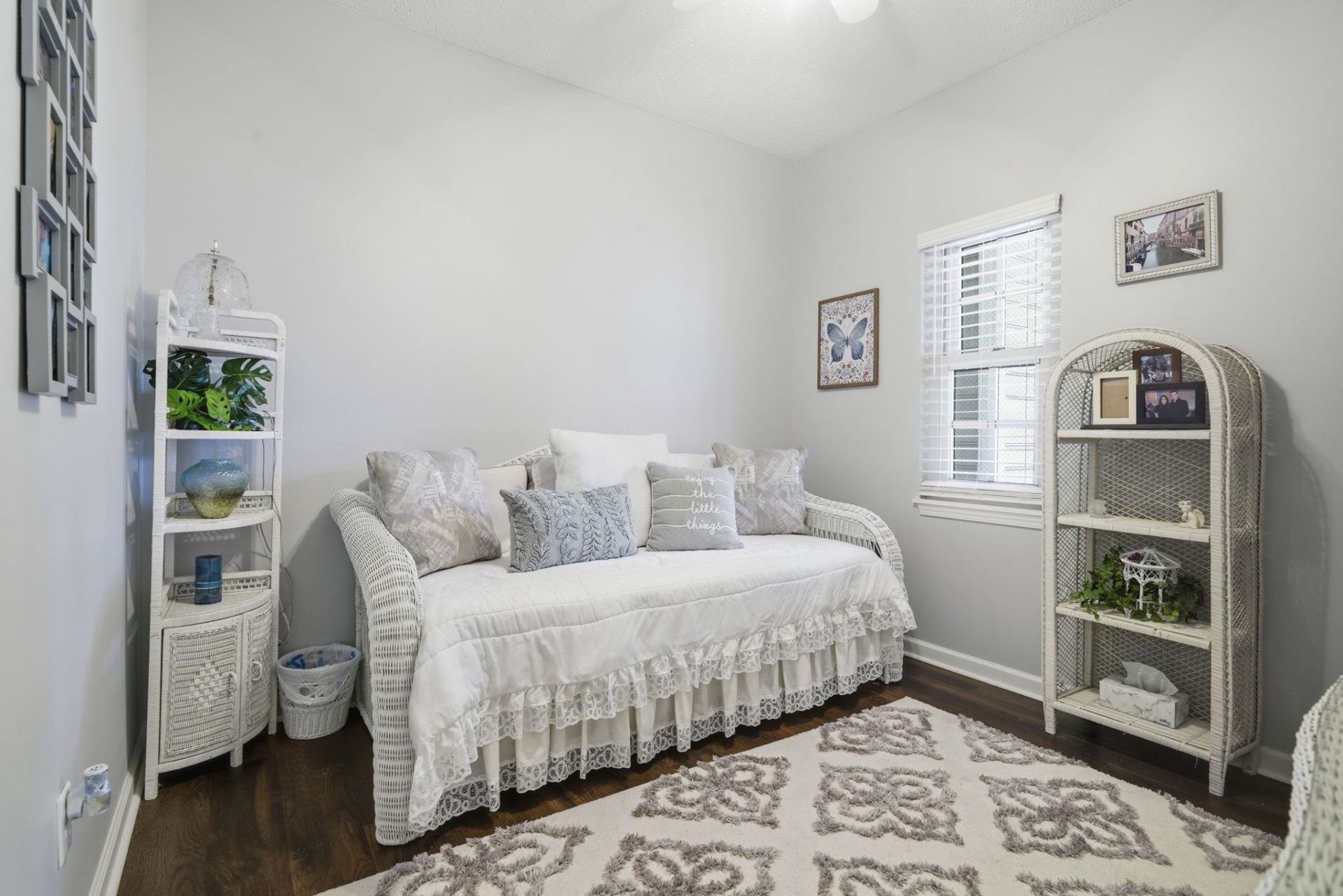 6208 Sweetwater Blvd.  Photo 6