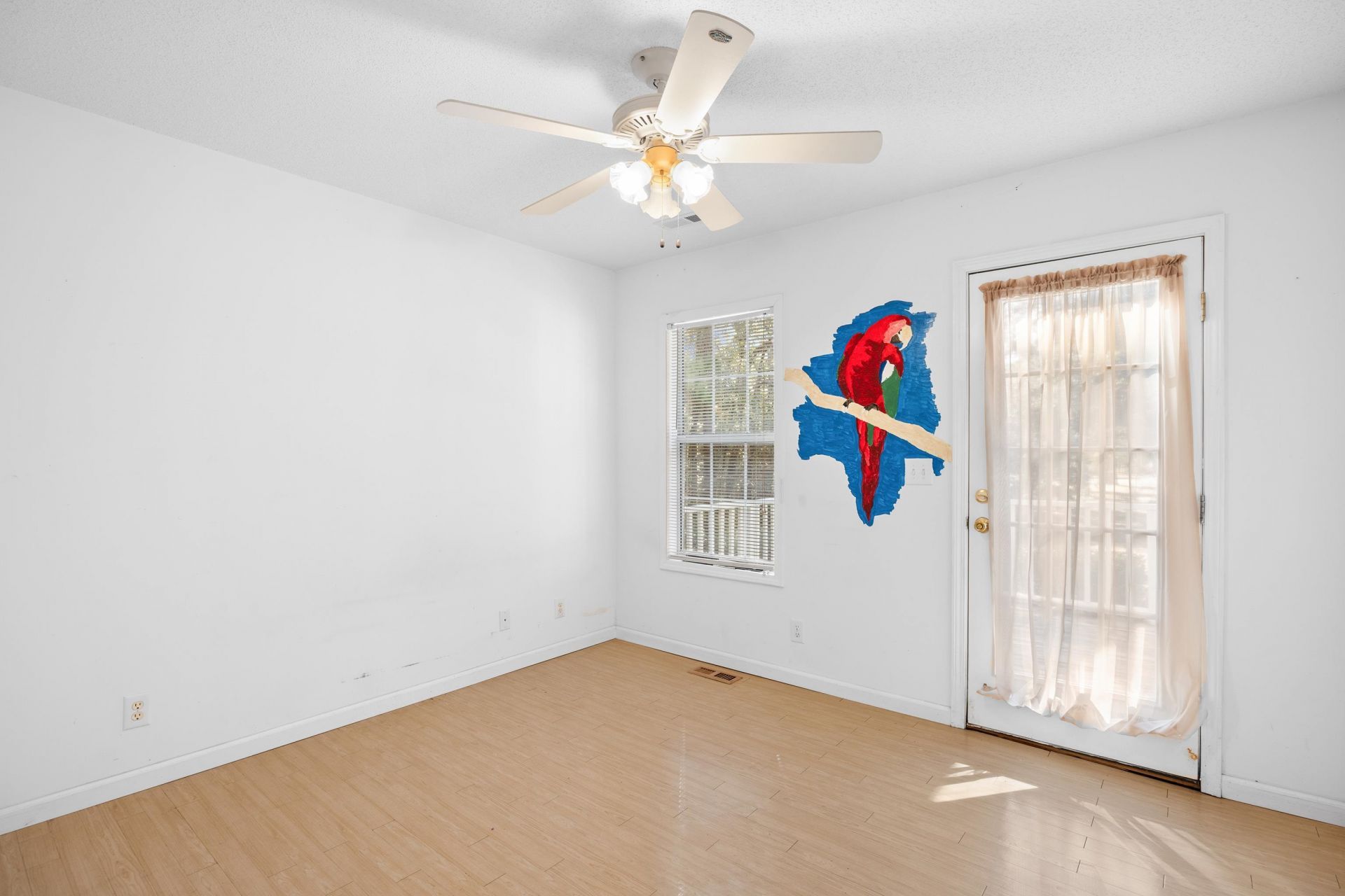 246 Russell Dr. Photo 13