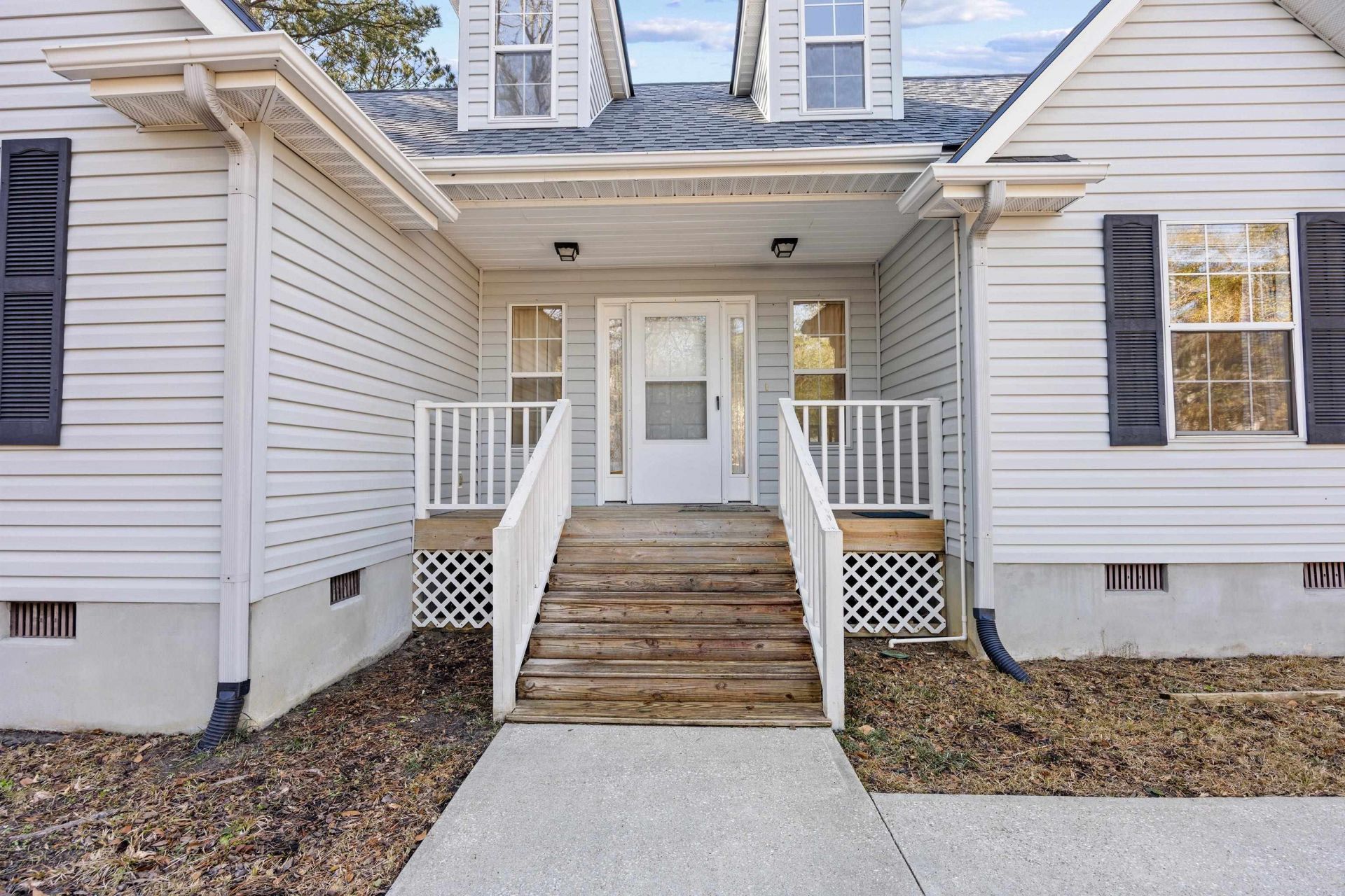 246 Russell Dr. Photo 18