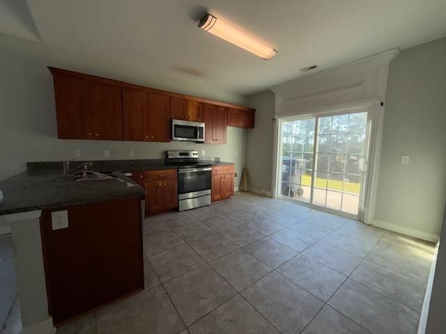 132 Palm Cove Circle  Photo 3