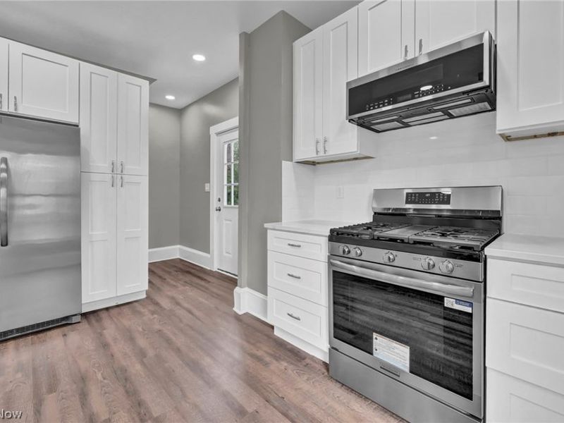 2221 E 97th Street, Cleveland, OH 44106 Photo 13