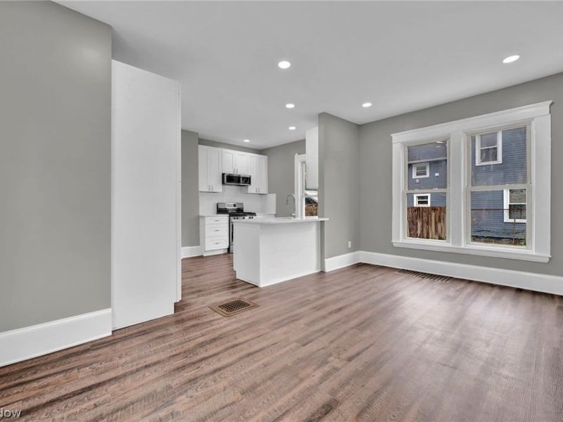 2221 E 97th Street, Cleveland, OH 44106 Photo 8