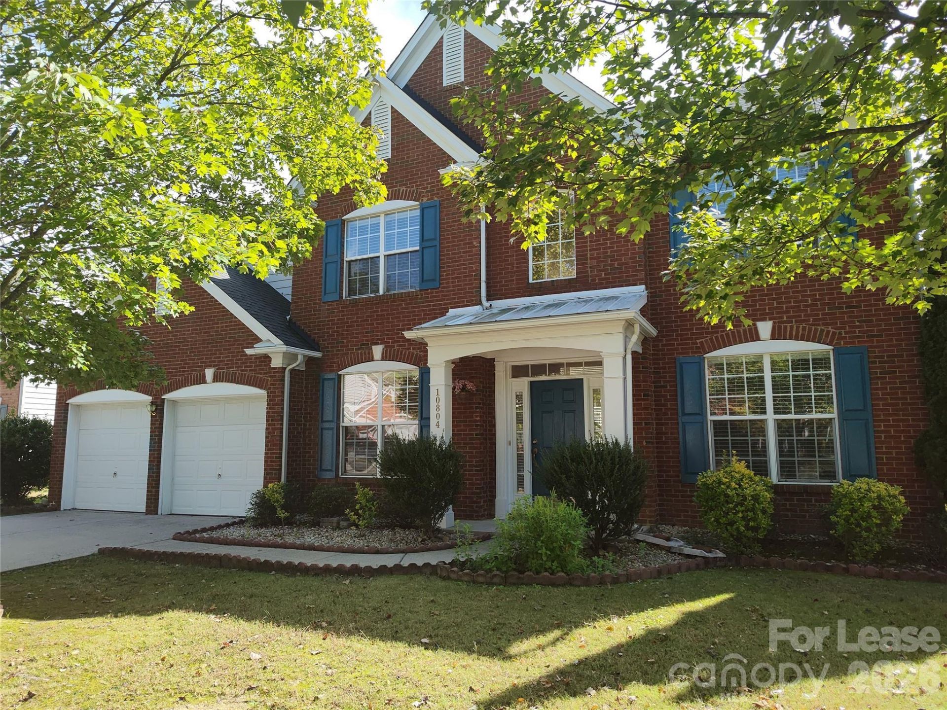 10804 Fountaingrove Drive, Charlotte, NC 28262 Main Photo