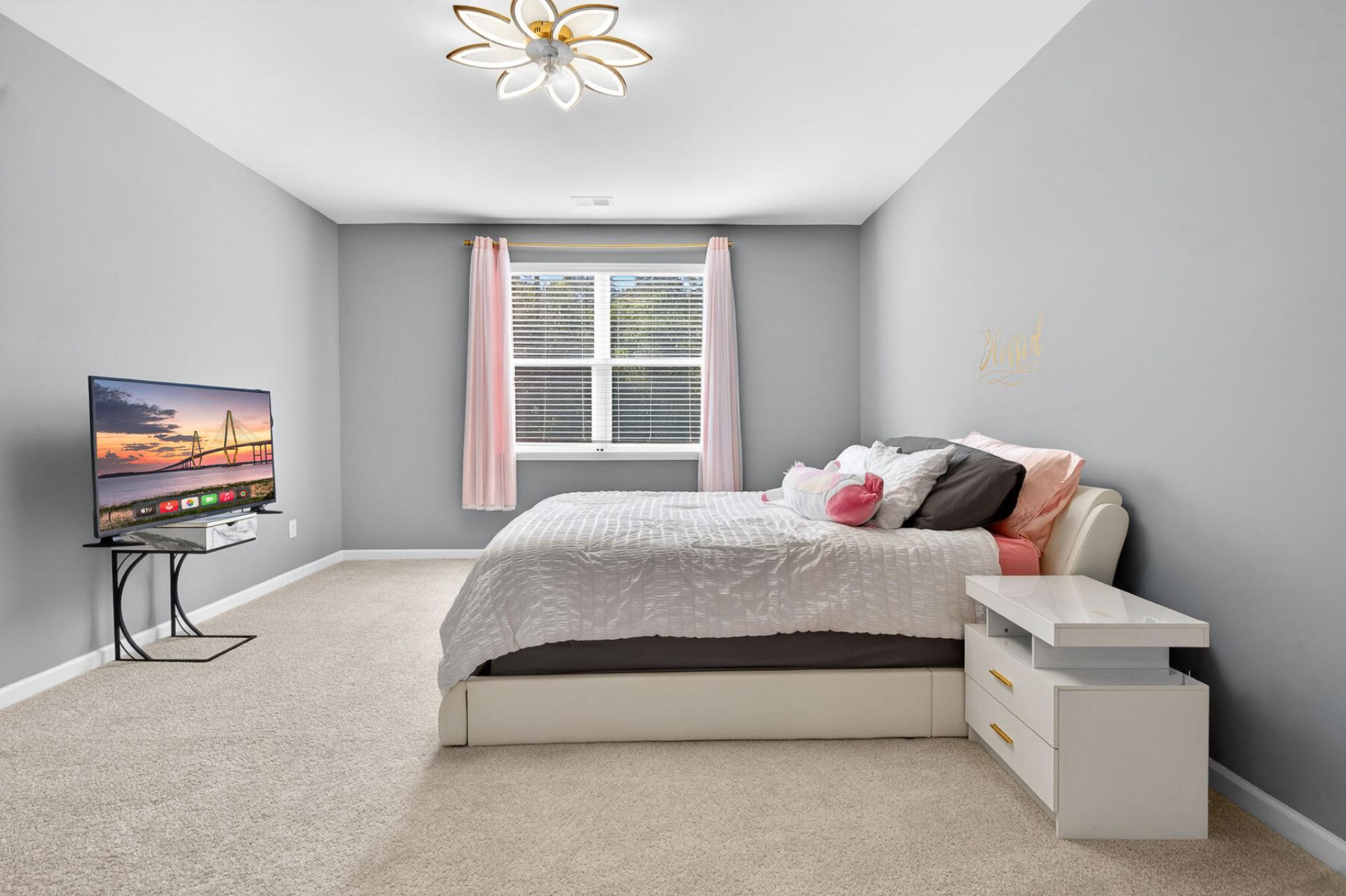 627 Silver Spruce Photo 20