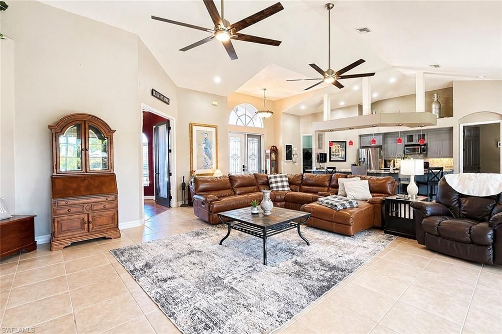 8723 S Lake Cir, Fort Myers, FL 33908 Photo