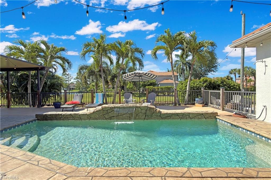8723 S Lake Cir, Fort Myers, FL 33908 Photo