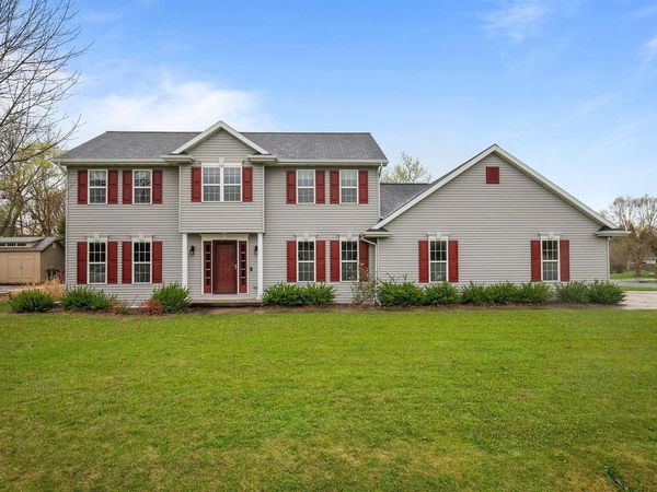 3663 HICKORY RIDGE ROAD, Oshkosh, WI 54904