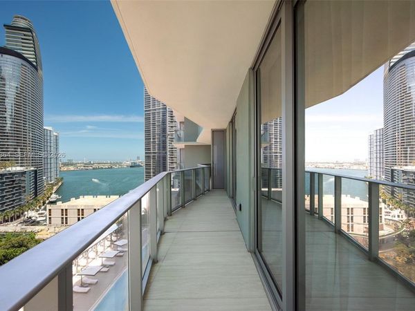 77 SE 5, Unit 1906, Miami, FL 33131