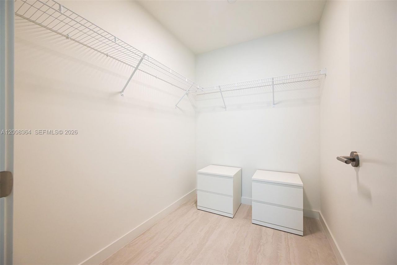 77 SE 5, Unit 1906, Miami, FL 33131 Photo
