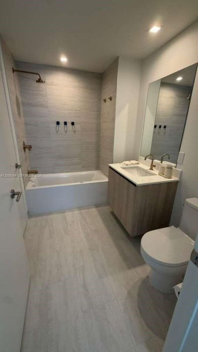 77 SE 5, Unit 1906, Miami, FL 33131 Photo