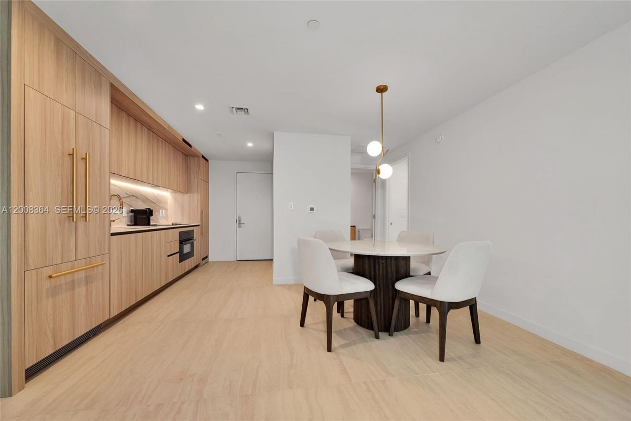 77 SE 5, Unit 1906, Miami, FL 33131 Photo