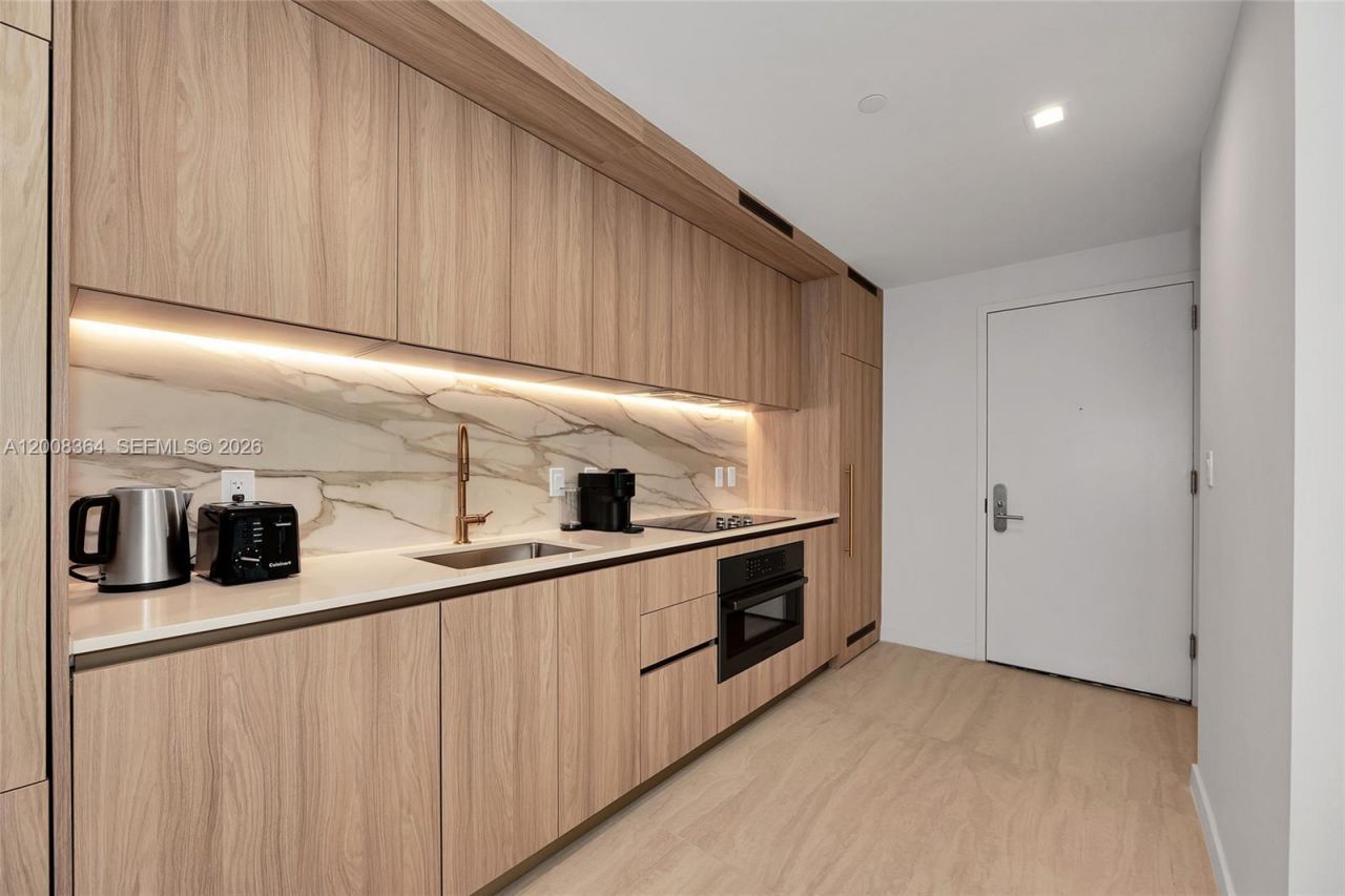 77 SE 5, Unit 1906, Miami, FL 33131 Photo