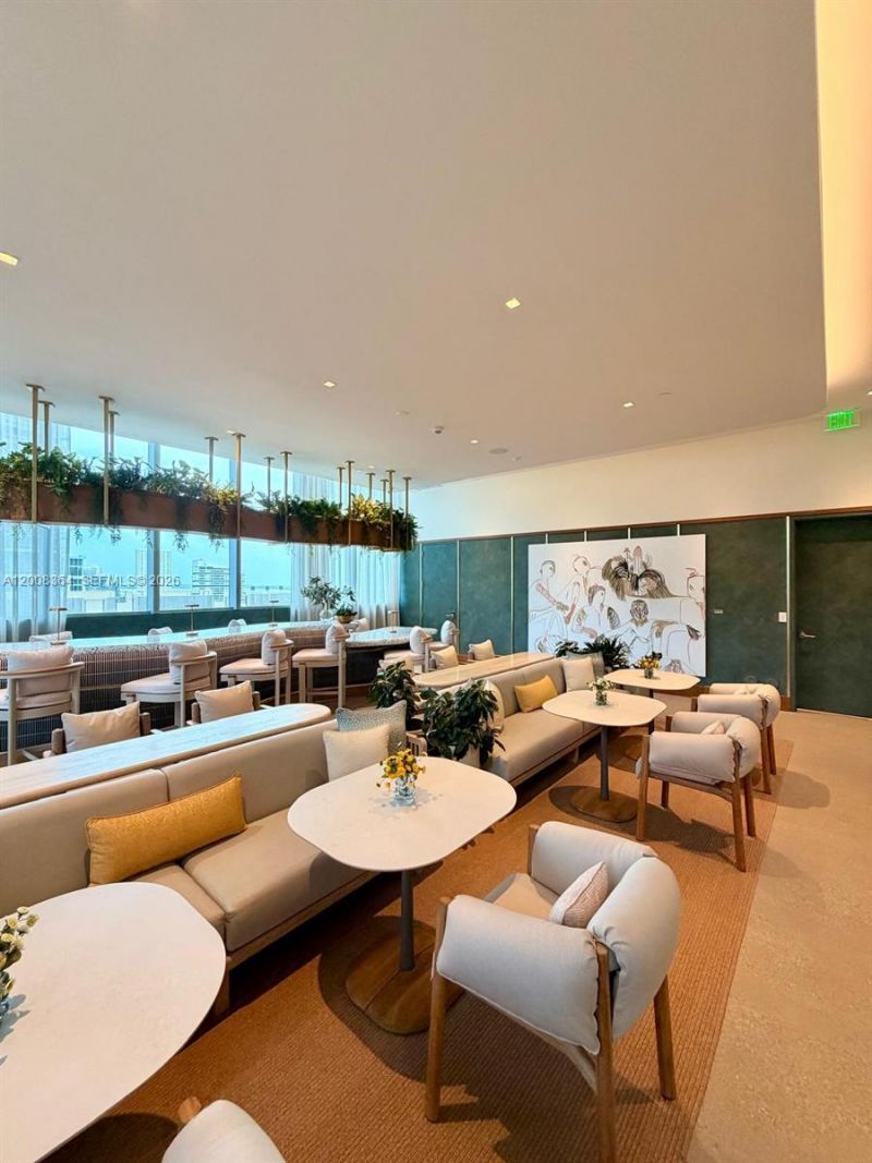 77 SE 5, Unit 1906, Miami, FL 33131 Photo