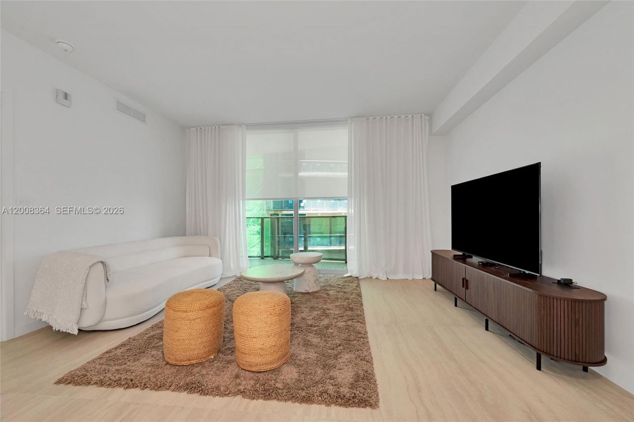 77 SE 5, Unit 1906, Miami, FL 33131 Photo