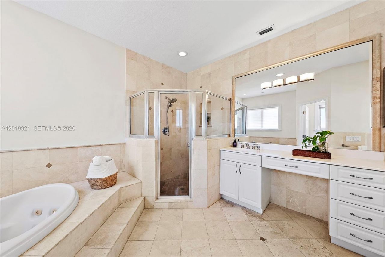3200 Percival Ave, Miami, FL 33133 Photo